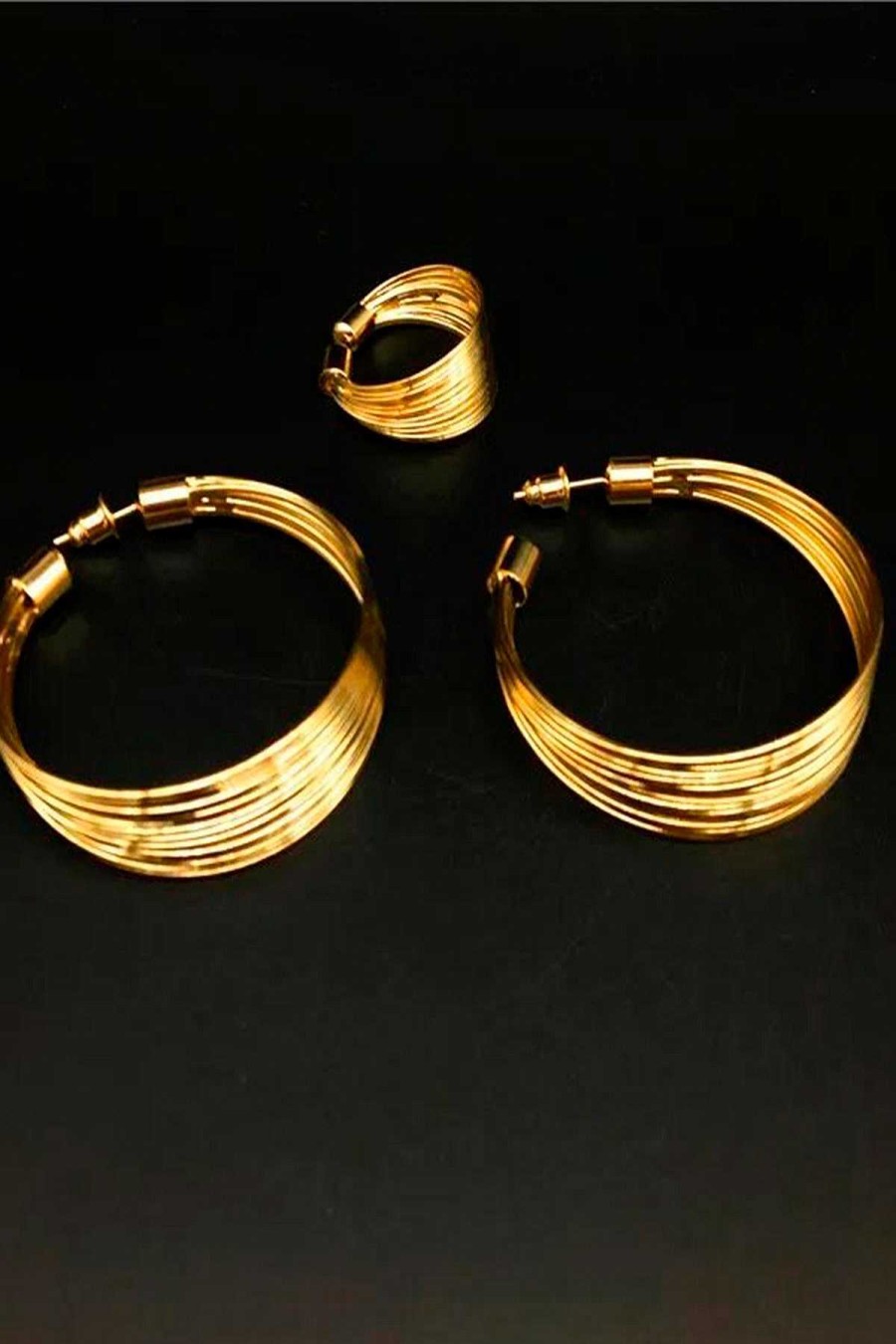 Accesorios Fetiche Suances | Set De Collar, Pulsera, Anillo Y Pendientes Dorado